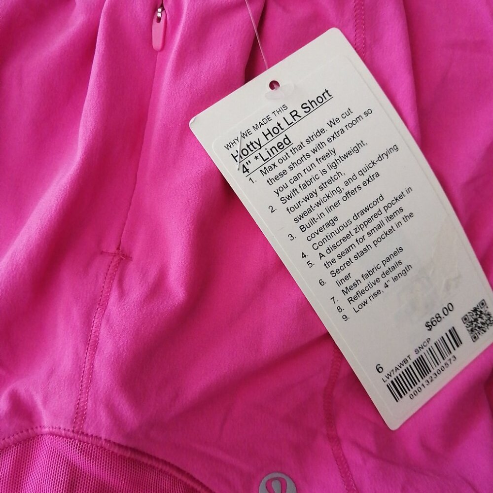 ✨New ✨Lululemon Hotty Hot LR Short 4"